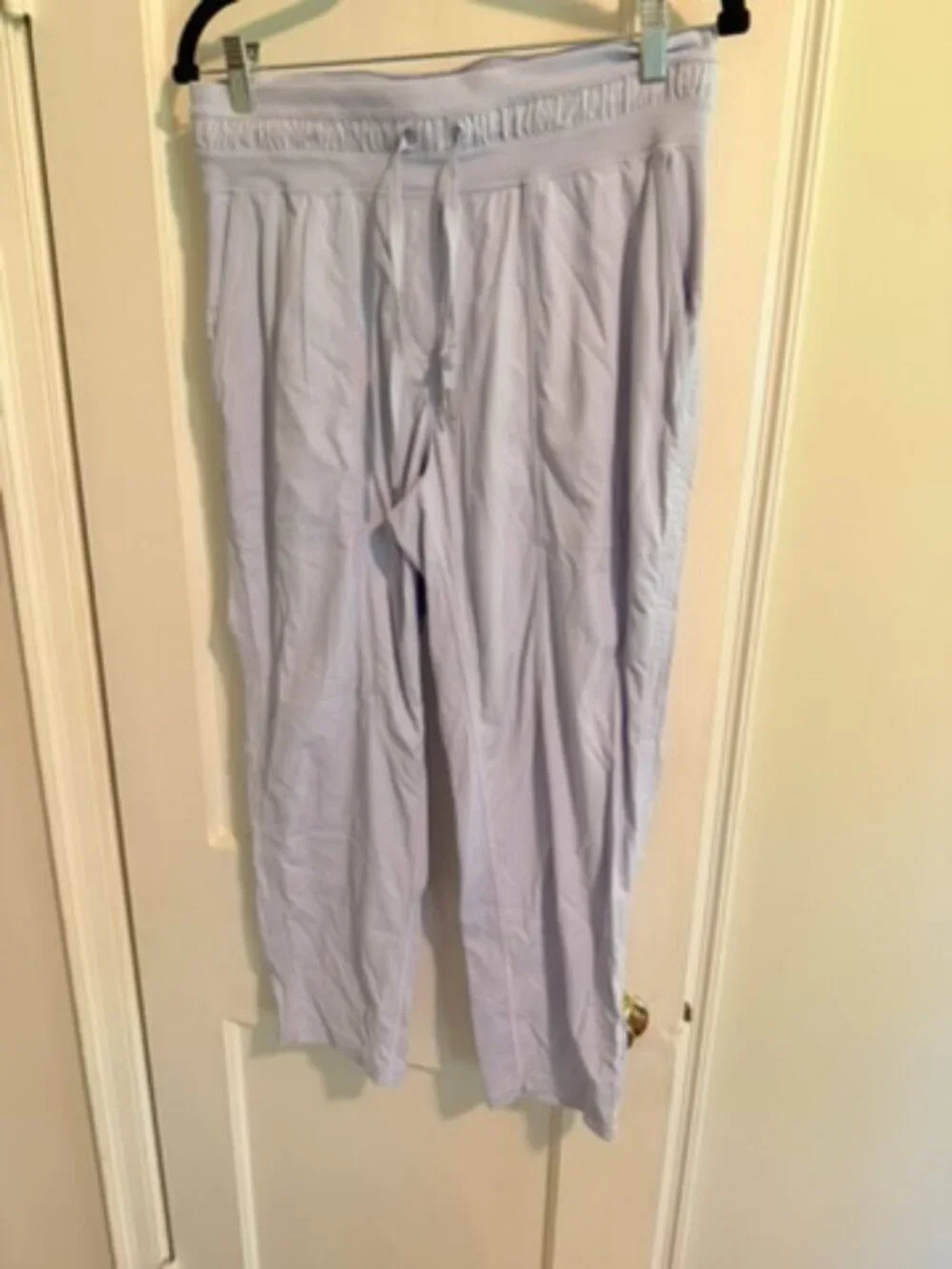 Lululemon Mid-Rise Dance Studio Crop